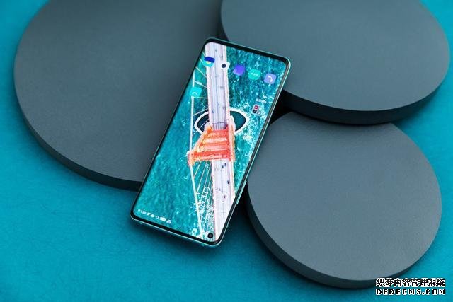 跌至3649元，骁龙865+三星AMOLED+4300mAh，等等党再次赢得胜利