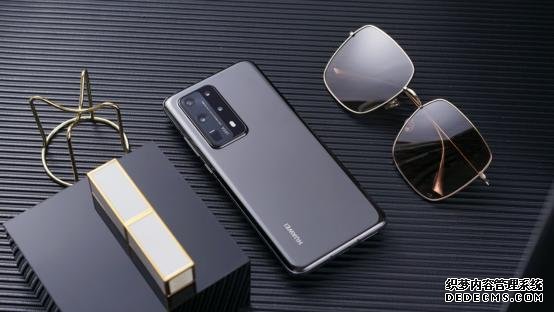 2020旗舰级力作！华为P40 Pro+：用实力不负等待