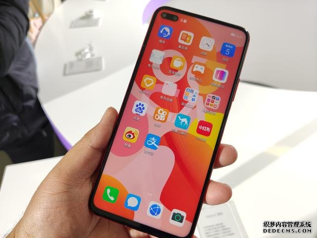 华为正式宣布nova6等5款机型升级EMUI10.1正式版，有你的手机吗？