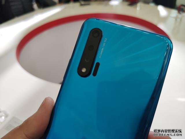 华为正式宣布nova6等5款机型升级EMUI10.1正式版，有你的手机吗？