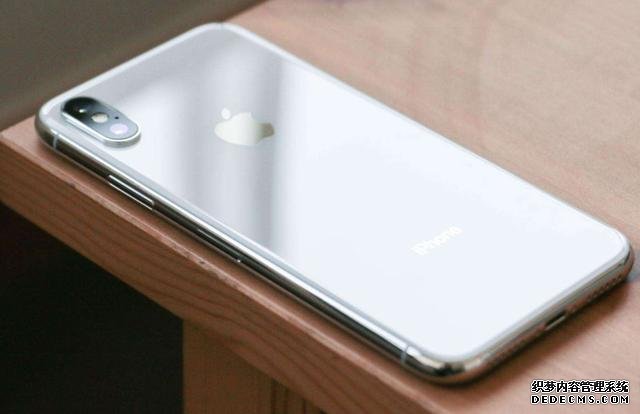 大降4900元，库克彻底妥协了，网友：不买iPhone 11了