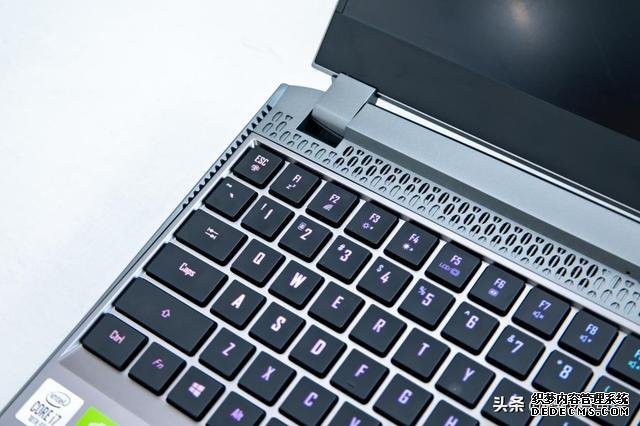 性能强悍为高阶玩家而来 技嘉 AORUS 15G XB上手评测