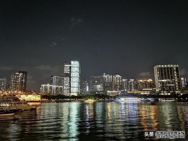 华为畅享10S全方位上手：轻巧机身+超强夜景是它的制胜法宝