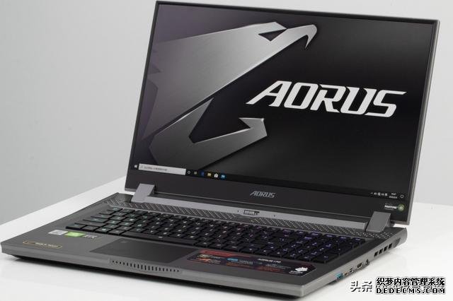 8核十代酷睿 大屏游戏本会更爽么 技嘉AORUS 17G XB评测