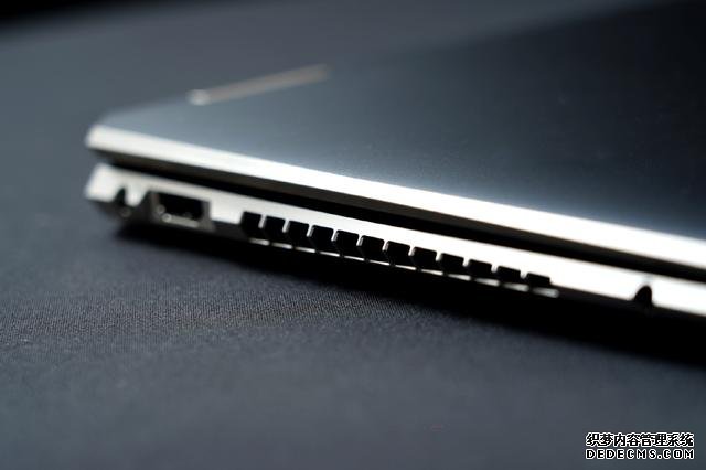 轻薄变形本下的“金属暴力美学”惠普Spectre x360 15笔记本评测